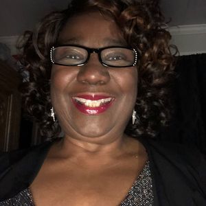 Meet your Posher, Loretta